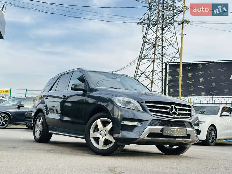 Позашляховик / Кросовер Mercedes-Benz M-Class 2013 в Харкові