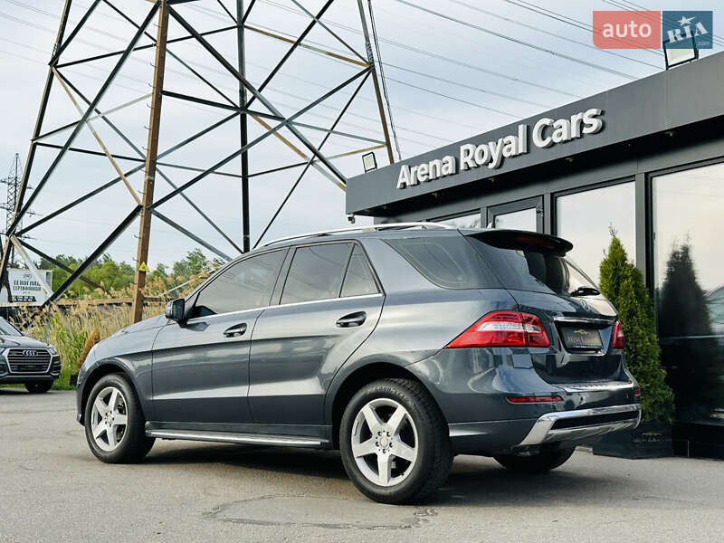 Позашляховик / Кросовер Mercedes-Benz M-Class 2013 в Харкові