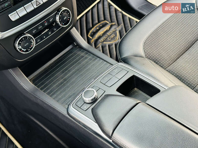 Позашляховик / Кросовер Mercedes-Benz M-Class 2013 в Харкові