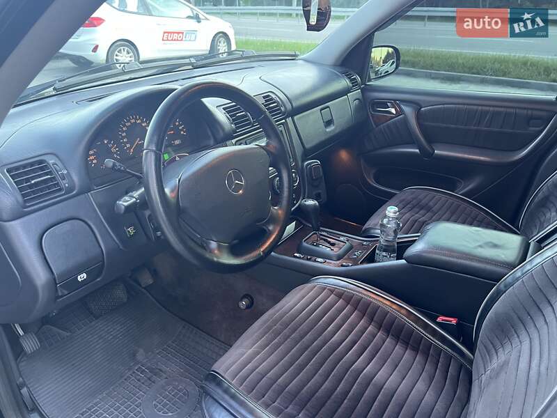 Внедорожник / Кроссовер Mercedes-Benz M-Class 2003 в Днепре фото 13 Внедорожник / Кроссовер Mercedes-Benz M-Class 2003 в Днепре
