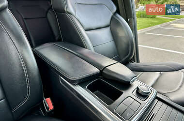 Внедорожник / Кроссовер Mercedes-Benz M-Class 2011 в 