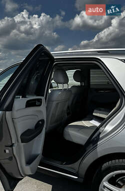 Внедорожник / Кроссовер Mercedes-Benz M-Class 2014 в 