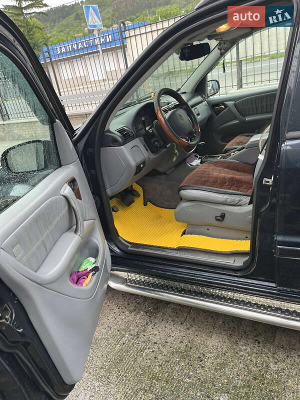 Внедорожник / Кроссовер Mercedes-Benz M-Class 2003 в Могилев-Подольске фото 14 Внедорожник / Кроссовер Mercedes-Benz M-Class 2003 в Могилев-Подольске