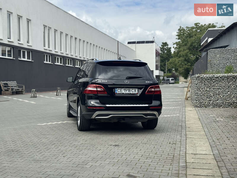 Внедорожник / Кроссовер Mercedes-Benz M-Class 2013 в Черновцах