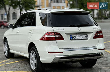 Позашляховик / Кросовер Mercedes-Benz M-Class 2013 в 