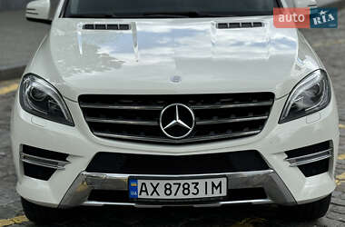 Позашляховик / Кросовер Mercedes-Benz M-Class 2013 в 