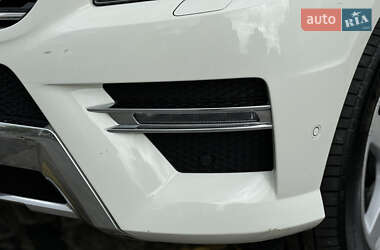 Позашляховик / Кросовер Mercedes-Benz M-Class 2013 в 