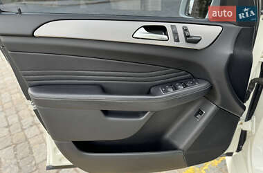 Позашляховик / Кросовер Mercedes-Benz M-Class 2013 в 