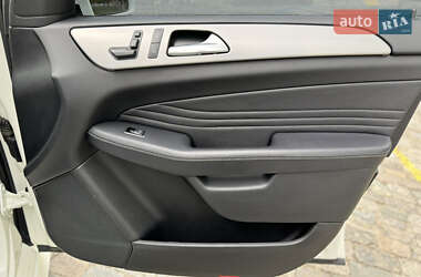 Позашляховик / Кросовер Mercedes-Benz M-Class 2013 в 