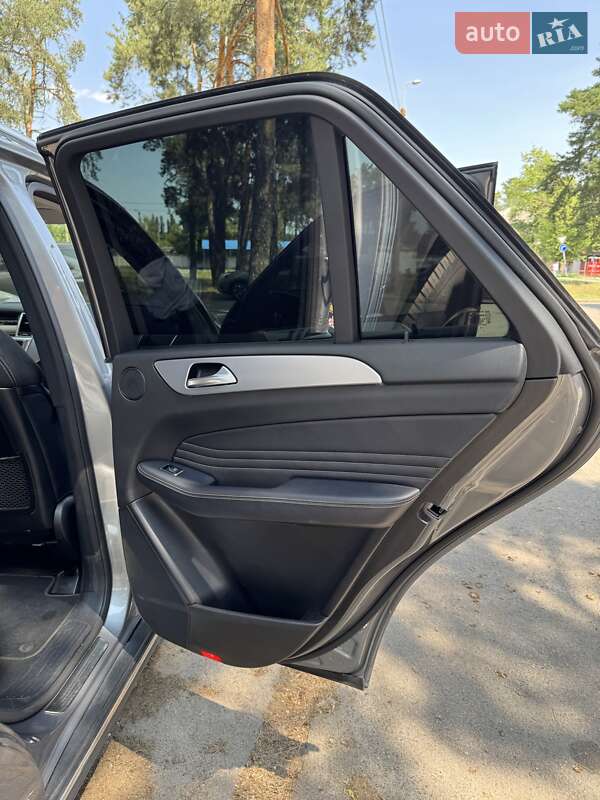 Позашляховик / Кросовер Mercedes-Benz M-Class 2013 в Києві