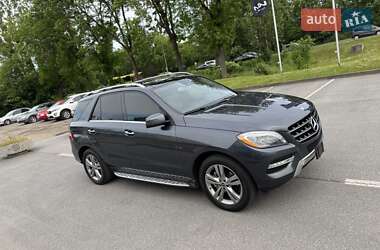 Внедорожник / Кроссовер Mercedes-Benz M-Class 2013 в 