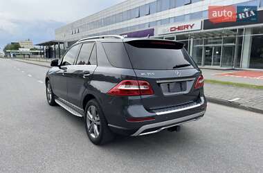 Внедорожник / Кроссовер Mercedes-Benz M-Class 2013 в 