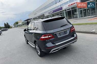 Внедорожник / Кроссовер Mercedes-Benz M-Class 2013 в 