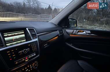 Внедорожник / Кроссовер Mercedes-Benz M-Class 2013 в 