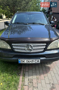 Внедорожник / Кроссовер Mercedes-Benz M-Class 2001 в Львове