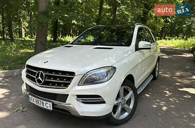 Внедорожник / Кроссовер Mercedes-Benz M-Class 2013 в 