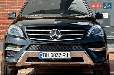 Внедорожник / Кроссовер Mercedes-Benz M-Class 2013 в 