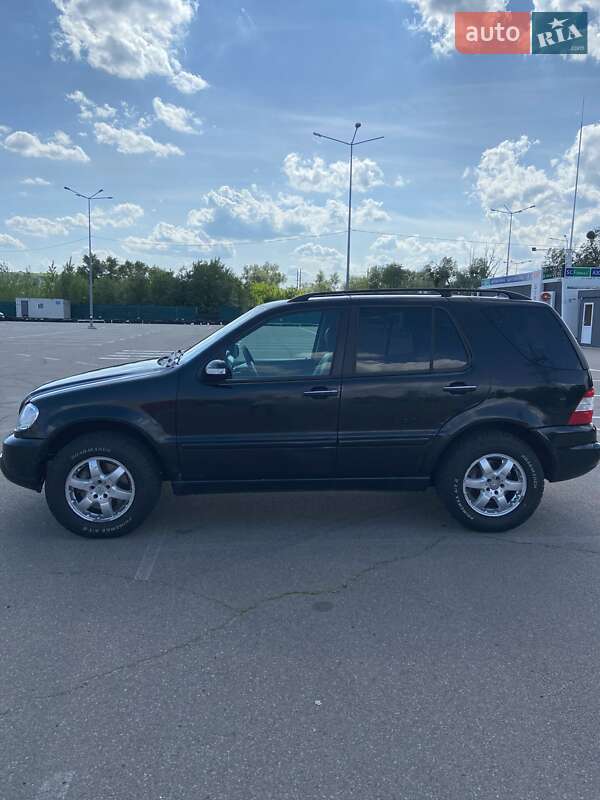 Внедорожник / Кроссовер Mercedes-Benz M-Class 2002 в Киеве