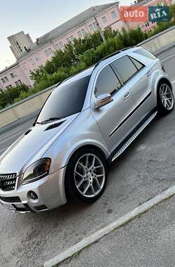 Внедорожник / Кроссовер Mercedes-Benz M-Class 2007 в 