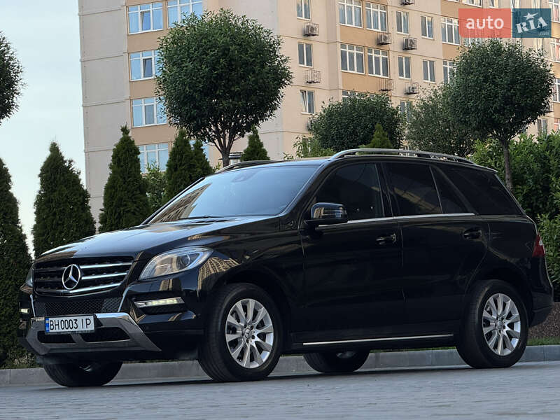 Внедорожник / Кроссовер Mercedes-Benz M-Class 2013 в Одессе