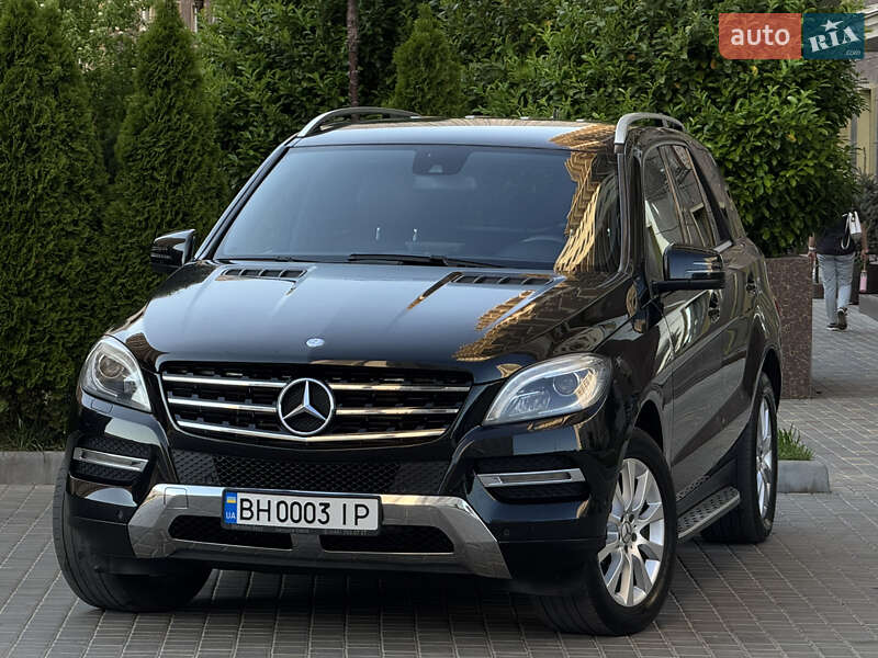 Внедорожник / Кроссовер Mercedes-Benz M-Class 2013 в Одессе