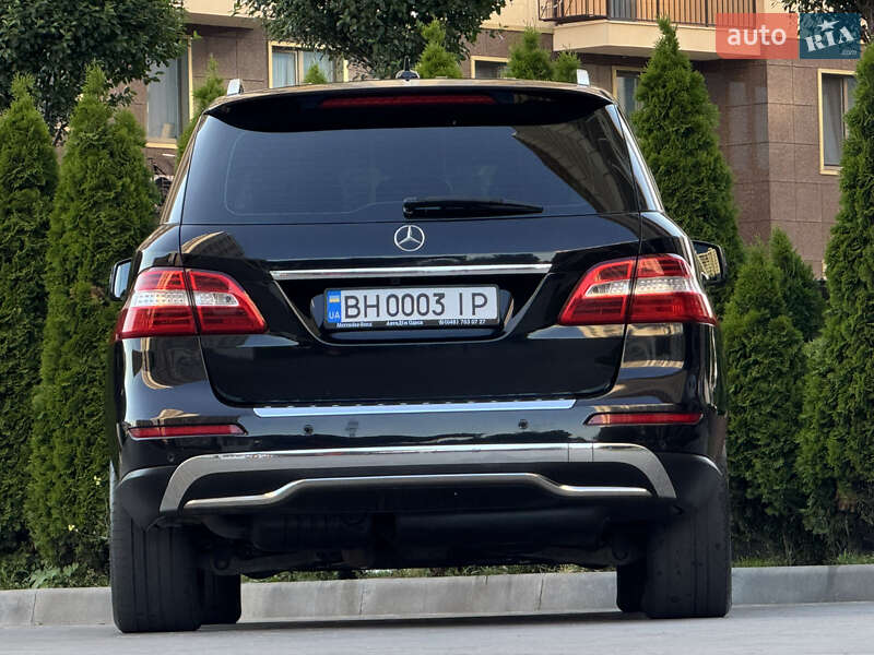Внедорожник / Кроссовер Mercedes-Benz M-Class 2013 в Одессе