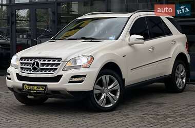 Внедорожник / Кроссовер Mercedes-Benz M-Class 2011 в 