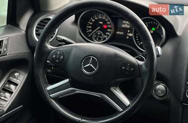 Внедорожник / Кроссовер Mercedes-Benz M-Class 2011 в 