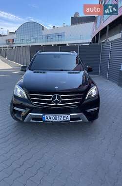 Внедорожник / Кроссовер Mercedes-Benz M-Class 2012 в 