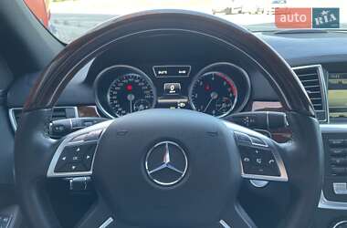 Внедорожник / Кроссовер Mercedes-Benz M-Class 2012 в 