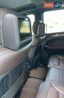 Внедорожник / Кроссовер Mercedes-Benz M-Class 2012 в 