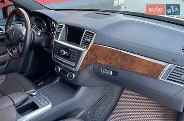 Внедорожник / Кроссовер Mercedes-Benz M-Class 2012 в 