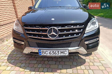 Внедорожник / Кроссовер Mercedes-Benz M-Class 2013 в 
