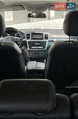 Внедорожник / Кроссовер Mercedes-Benz M-Class 2014 в 