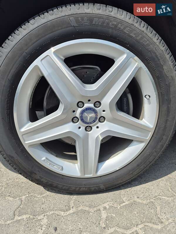 Внедорожник / Кроссовер Mercedes-Benz M-Class 2013 в Луцке
