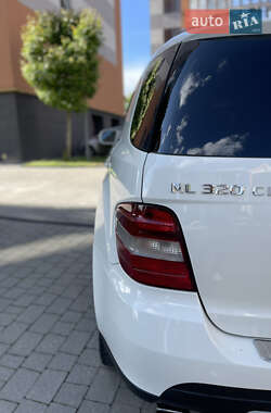 Внедорожник / Кроссовер Mercedes-Benz M-Class 2007 в 