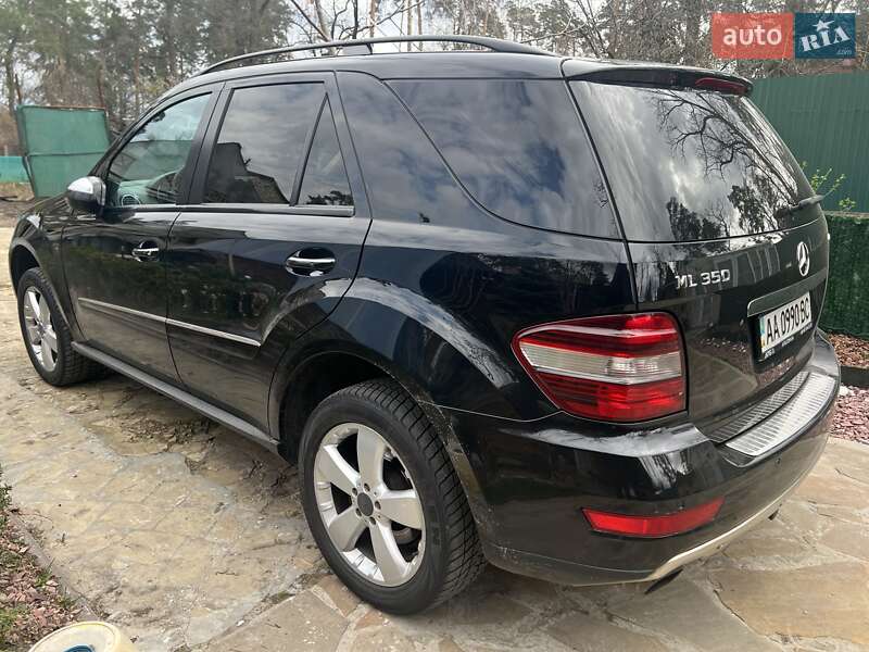 Внедорожник / Кроссовер Mercedes-Benz M-Class 2008 в 