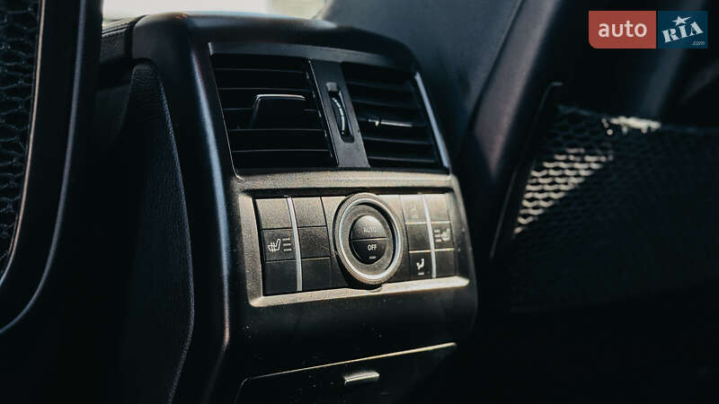 Внедорожник / Кроссовер Mercedes-Benz M-Class 2014 в Ровно