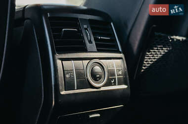 Внедорожник / Кроссовер Mercedes-Benz M-Class 2014 в 