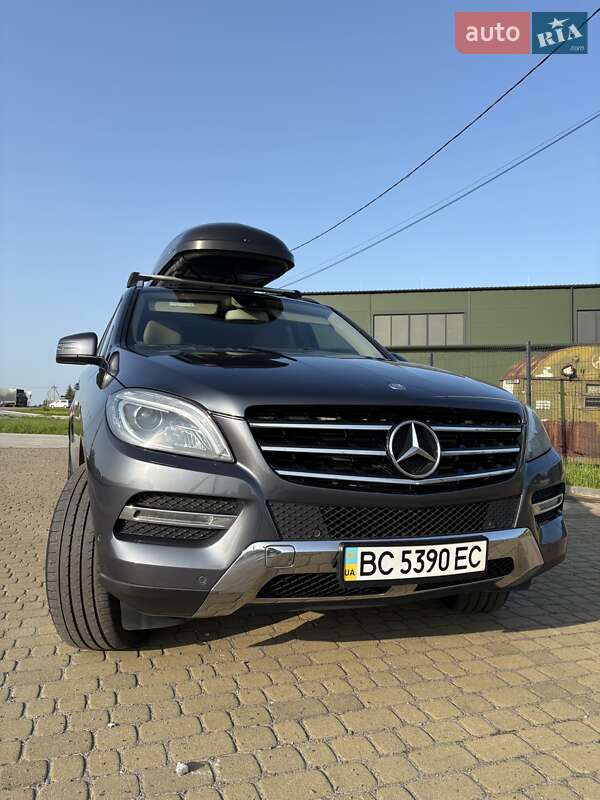 Внедорожник / Кроссовер Mercedes-Benz M-Class 2013 в Львове