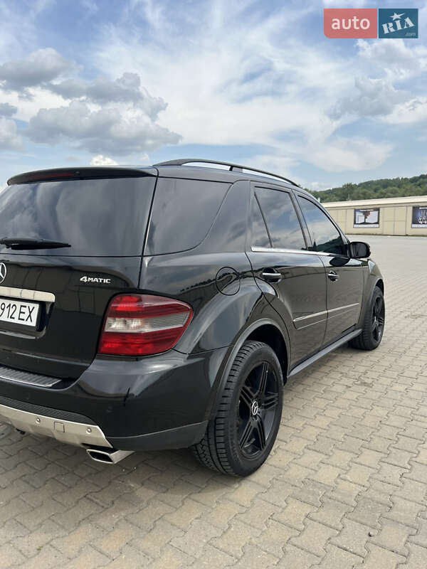 Внедорожник / Кроссовер Mercedes-Benz M-Class 2007 в 