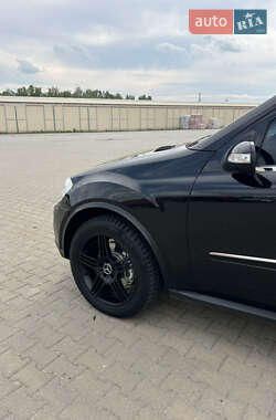 Внедорожник / Кроссовер Mercedes-Benz M-Class 2007 в 