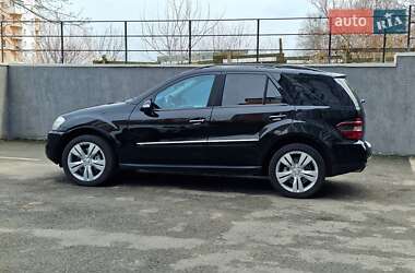 Позашляховик / Кросовер Mercedes-Benz M-Class 2008 в Чернівцях