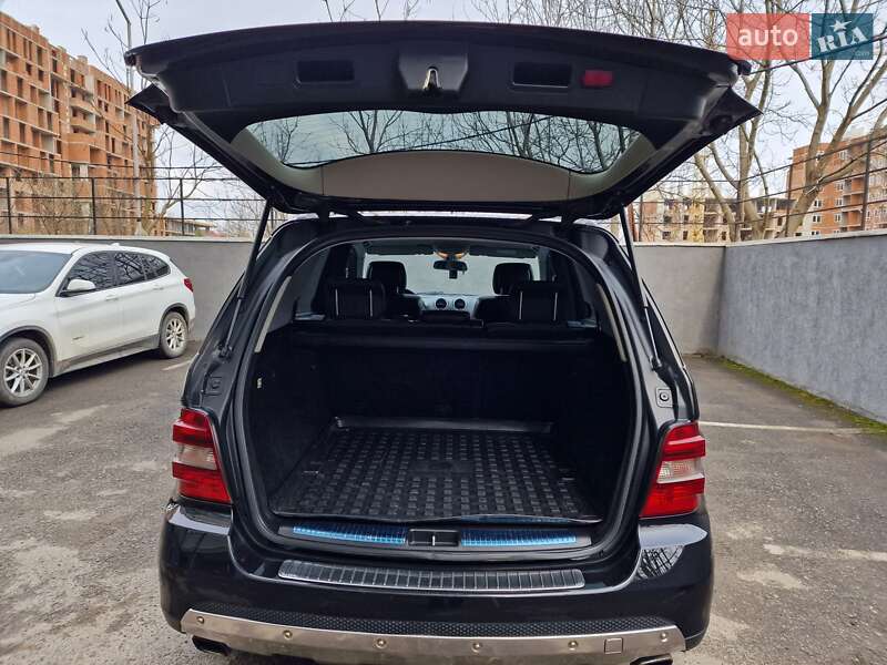 Позашляховик / Кросовер Mercedes-Benz M-Class 2008 в Чернівцях
