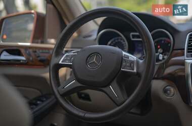 Внедорожник / Кроссовер Mercedes-Benz M-Class 2015 в 