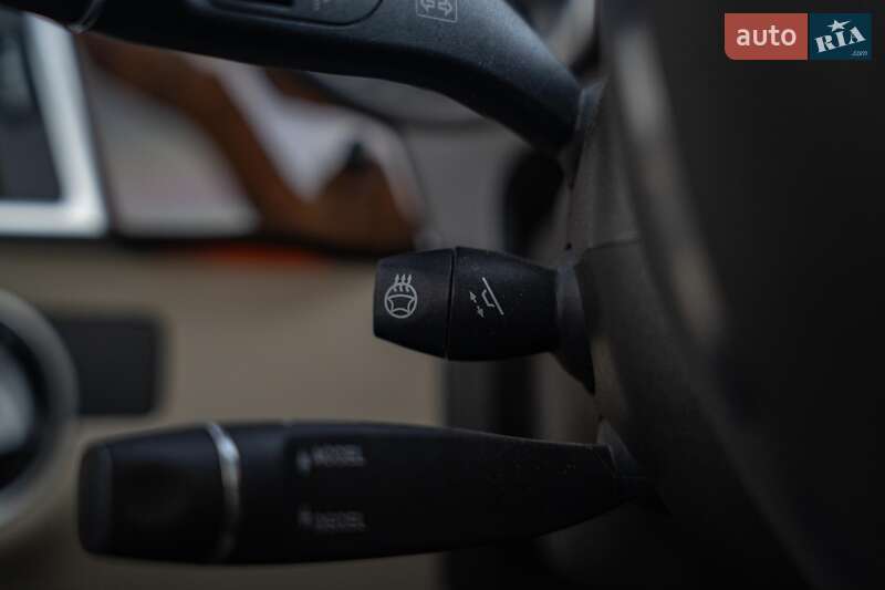 Внедорожник / Кроссовер Mercedes-Benz M-Class 2015 в Черновцах
