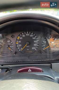Позашляховик / Кросовер Mercedes-Benz M-Class 1998 в 