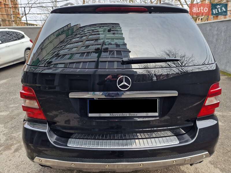 Позашляховик / Кросовер Mercedes-Benz M-Class 2008 в Чернівцях
