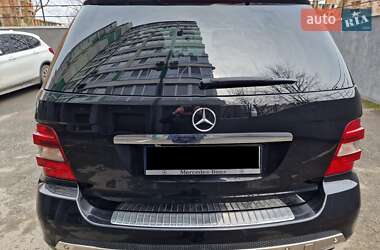 Позашляховик / Кросовер Mercedes-Benz M-Class 2008 в 