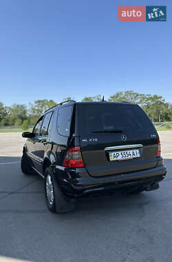 Позашляховик / Кросовер Mercedes-Benz M-Class 2004 в 